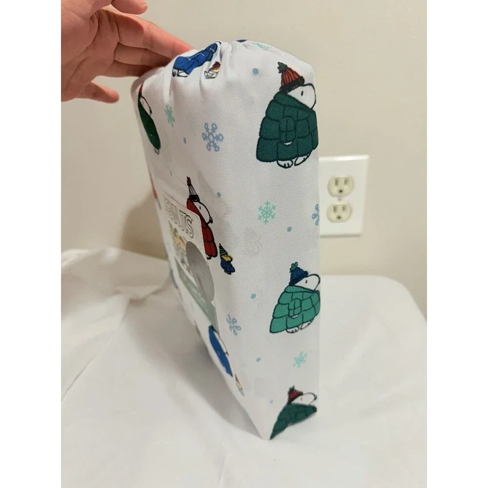 Peanuts Full Sheet Set Snoopy & Wood Stock Puffer Jackets Christmas NEW